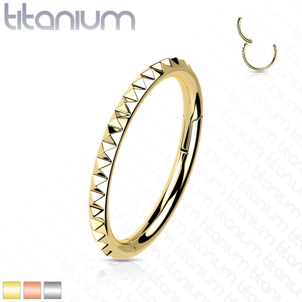 Titan G23 Segment Clicker Ring im Pyramid Cuts Design